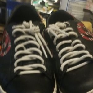 Gucci sneaks